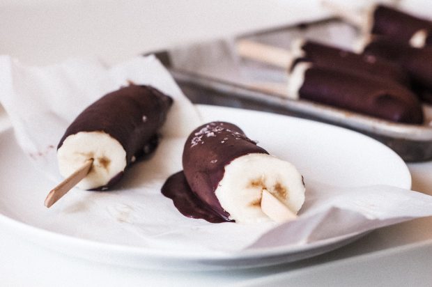 Chocolate Covered Banana pops 